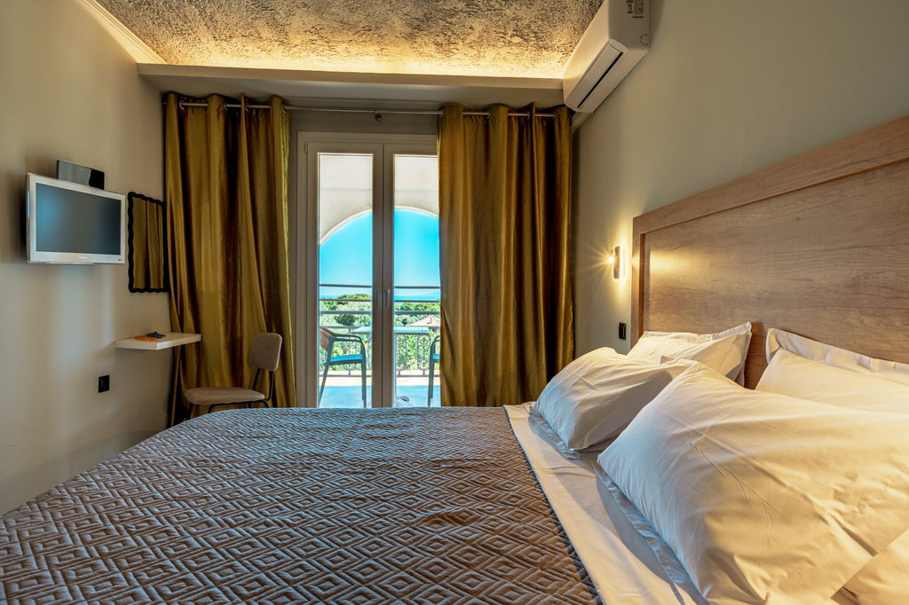 Seaview Double Room for sole use - 7 Nights